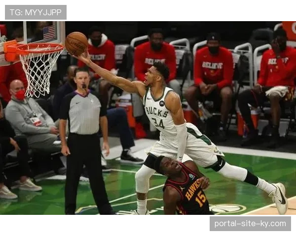 雄鹿字母哥小腿拉伤无限期休战 拒绝所有交易报价